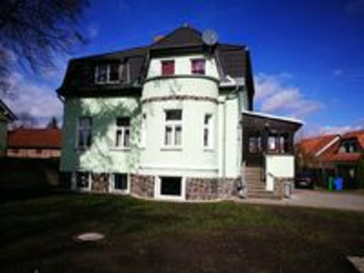 Außenansicht Jugendraum Nächst Neuendorf
